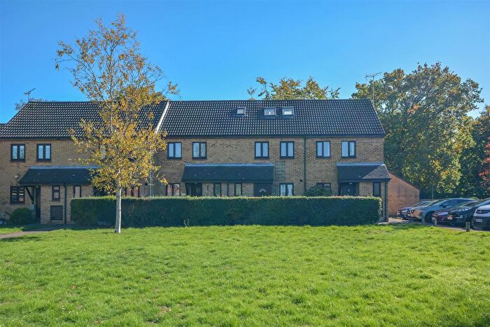 3 Bedroom Terraced House For Sale In Brackens Drive, Warley, Brentwood, CM14