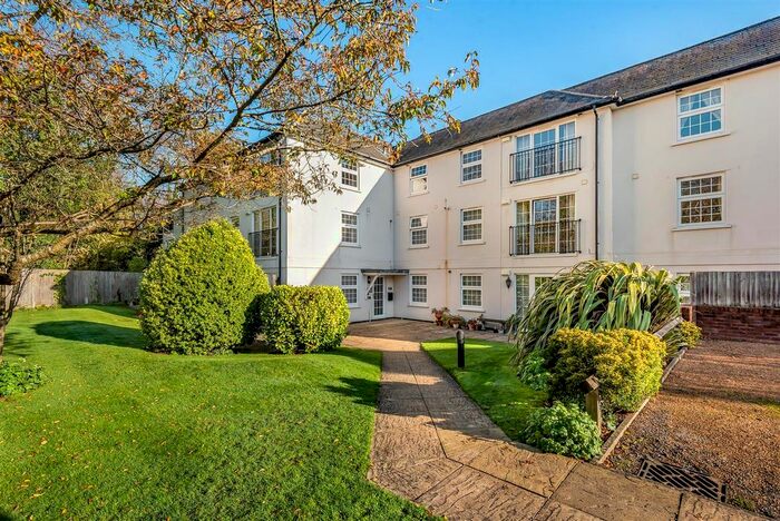 2 Bedroom Flat To Rent In Ockham Road South, East Horsley, Leatherhead, KT24