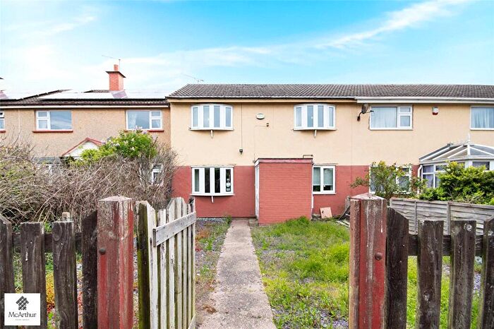 3 Bedroom Terraced House For Sale In Sandringham Court, Harworth & Bircotes, Doncaster, South Yorkshire, DN11