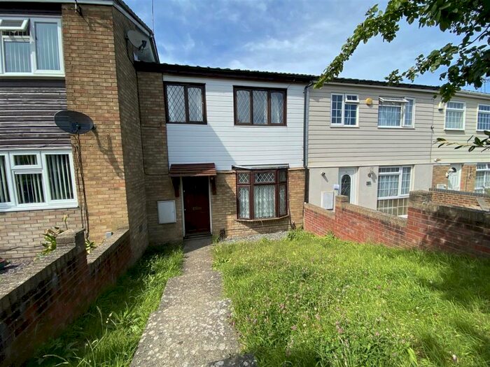 2 Bedroom House To Rent In Mackenzie Way, Gravesend, DA12