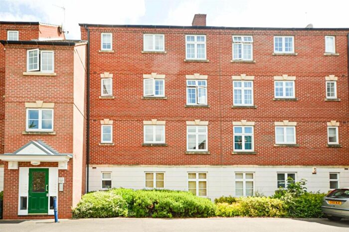 2 Bedroom Flat To Rent In Corve Dale Walk, West Bridgford, Nottingham, Nottinghamshire, NG2