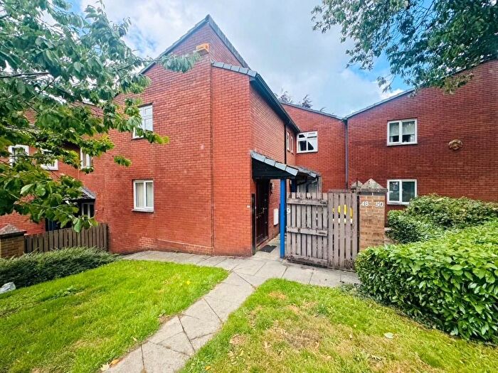 2 Bedroom Maisonette To Rent In Claypool Road, Horwich, Bolton, BL6