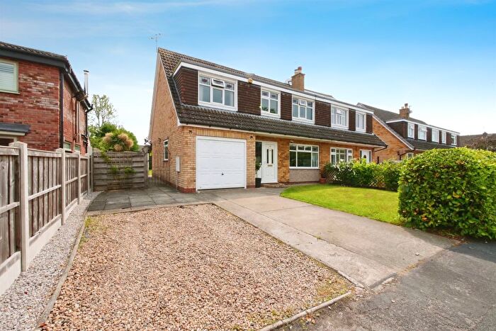 4 Bedroom Semi-detached House For Sale In Hawthorn Avenue, Haxby, York, YO32