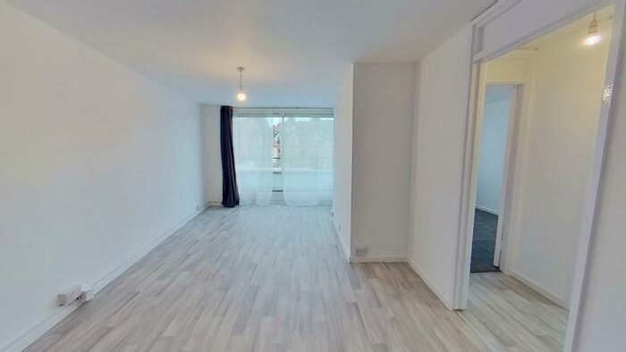 1 Bedroom Flat To Rent In Cavendish House, Eastgate Gardens, Guildford, GU1