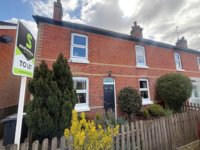 3 Bedroom Semi-detached House To Rent In Tanfield Lane, Fareham, PO17