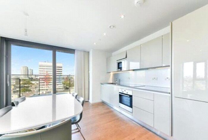 2 Bedroom Flat To Rent In One The Elephant, St Gabriel Walk, London, SE1