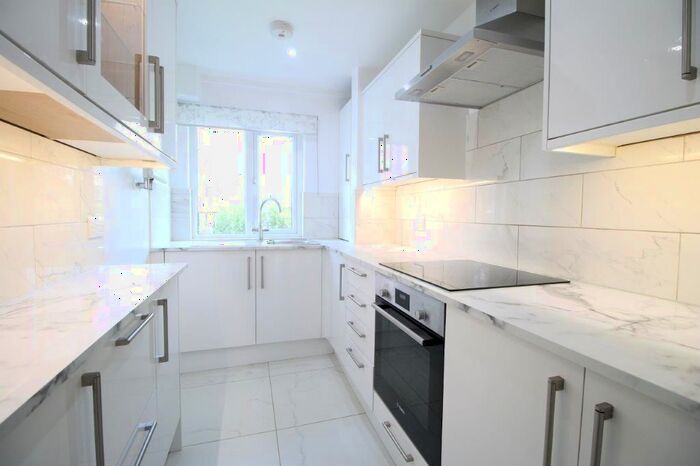 2 Bedroom Flat To Rent In Byron Way, Northolt, UB5