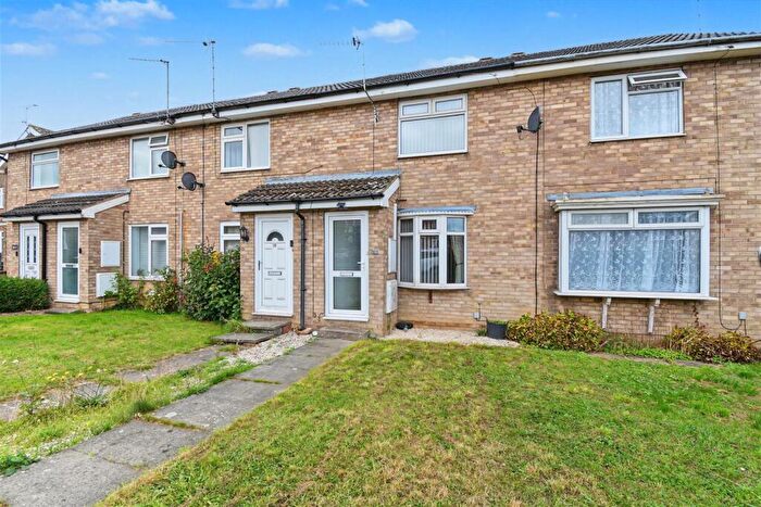 2 Bedroom Terraced House For Sale In Churchill Avenue, Brigg, DN20
