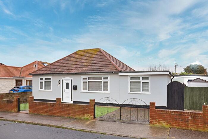 2 Bedroom Bungalow For Sale In Marrose Avenue, Ramsgate, Kent, CT12