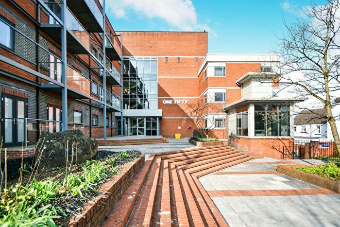 1 Bedroom Apartment To Rent In Old Town, SN1