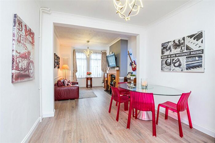 3 Bedroom Terraced House For Sale In Richmond Street, Southend-on-Sea, Essex, SS2