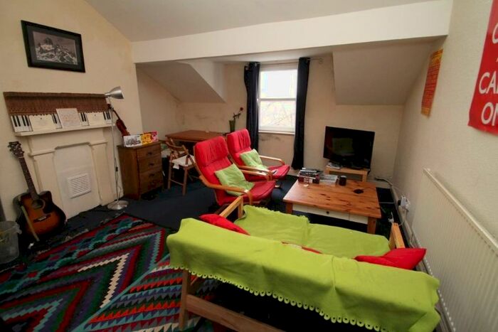 1 Bedroom Flat To Rent In Hanover Square, University, Leeds, LS3