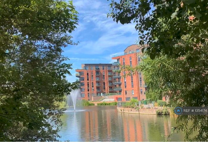 2 Bedroom Flat To Rent In James Smith Court, Dartford, DA1