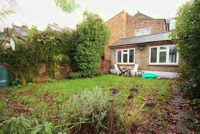 1 Bedroom Apartment To Rent In Kingston Hill, Kingston, KT2