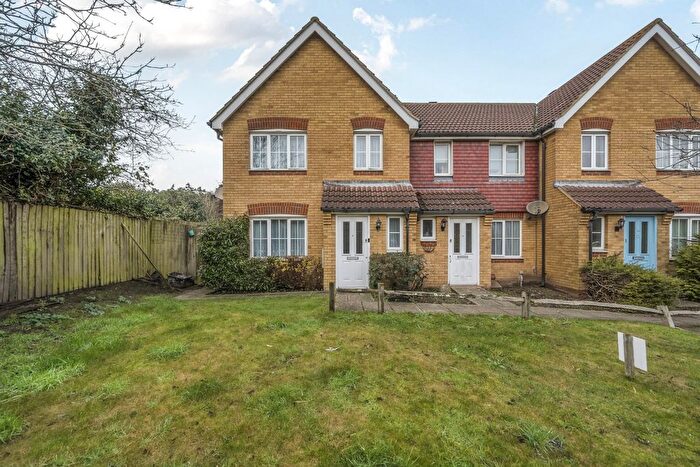 3 Bedroom End Terrace House For Sale In Pippin Close, Ash, CT3
