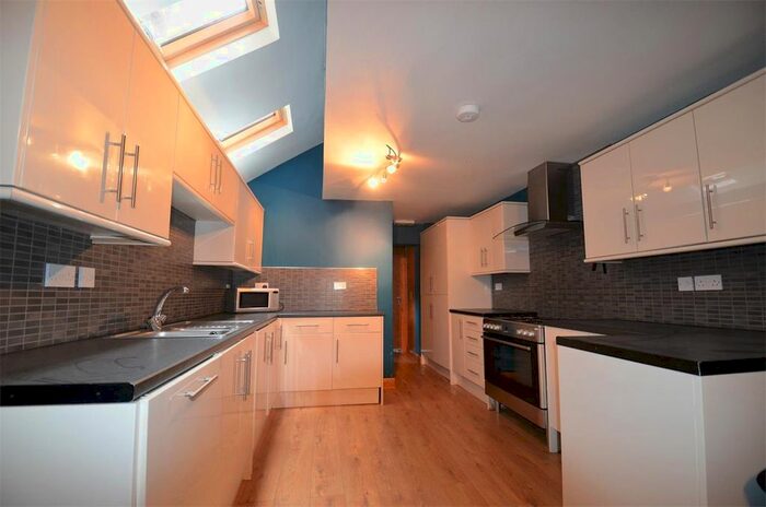 7 Bedroom End Of Terrace House To Rent In Heeley Road, Selly Oak, Birmingham, B29