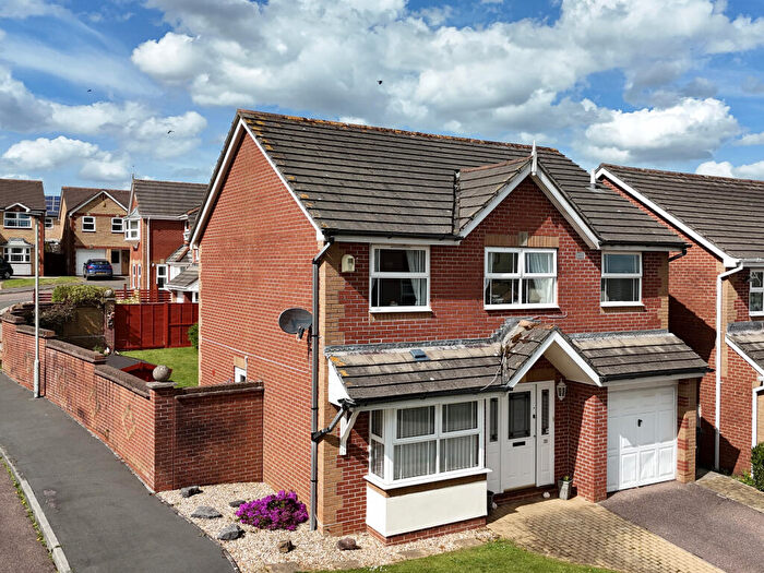 4 Bedroom Detached House For Sale In Nightingale Lawns, Cullompton, Devon, EX15