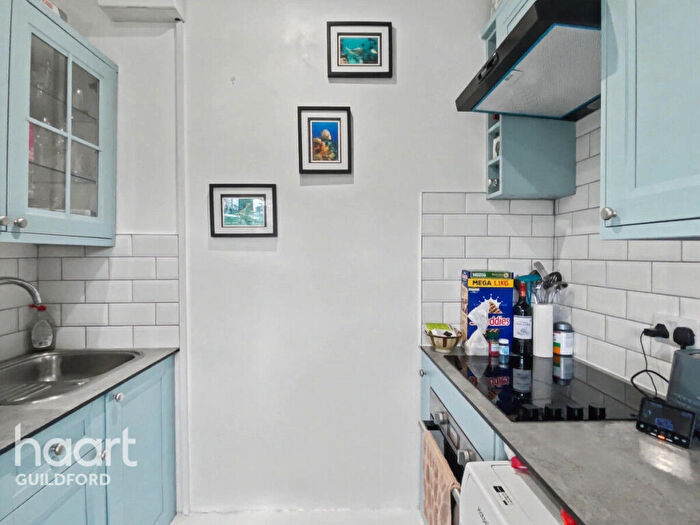 1 Bedroom Apartment For Sale In The Ridge, Woking, GU22