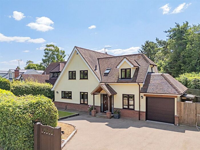 4 Bedroom Detached House For Sale In Margaretting Road, Galleywood, Chelmsford, Essex, CM2