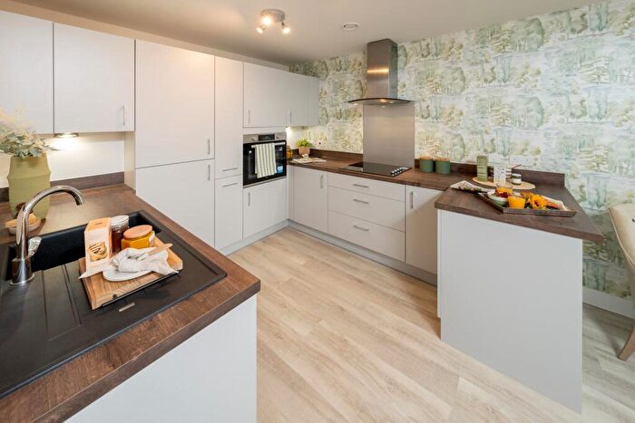 2 Bedroom Retirement Property For Sale In Apartment Twelve Acres Place, Chichester, PO19