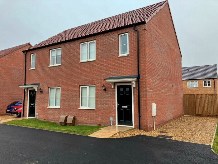 2 Bedroom Semi-Detached House To Rent In Fisherman Road, Ingram Park, Boston, Lincolnshire, PE21