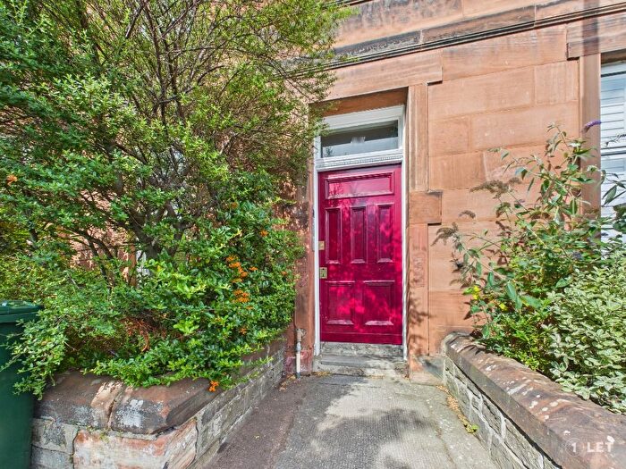 2 Bedroom Flat To Rent In West Savile Terrace, Newington, Edinburgh, EH9