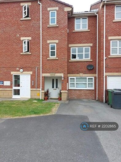 1 Bedroom Flat To Rent In Meadowbrook Court, Morley, Leeds, LS27