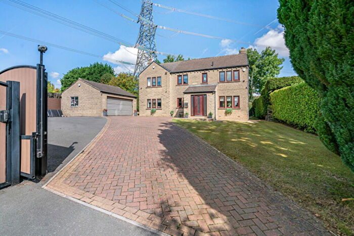 4 Bedroom Detached House For Sale In Longmeadow, Barkisland, HX4