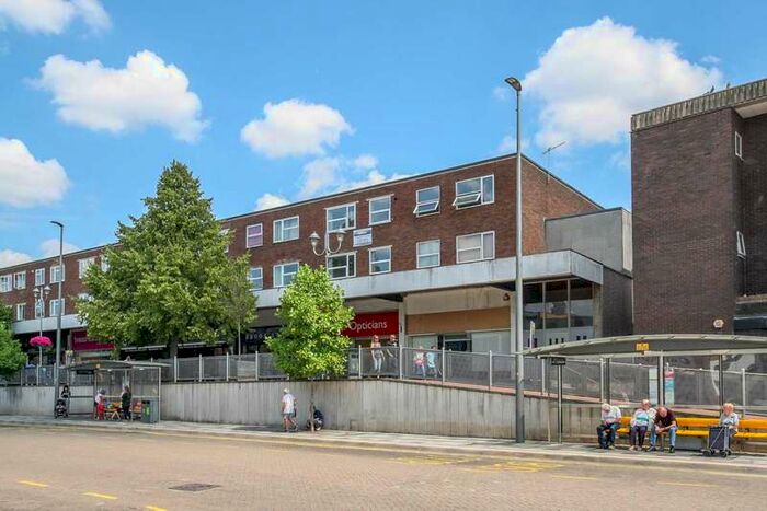 2 Bedroom Duplex Flat To Rent In Marlowes, Hemel Hempstead, HP1