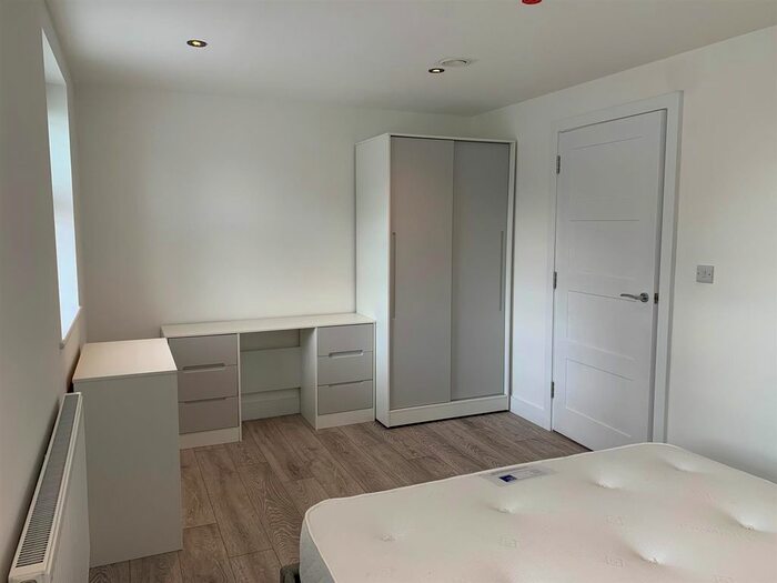 1 Bedroom Flat To Rent In Warrington Road, Culcheth, Warrington, WA3