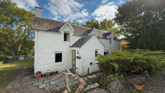 4 Bedroom Detached House For Sale In Dalrulzion Coach House Amp; Keepers Cottage, Bridge Of Cally, PH10
