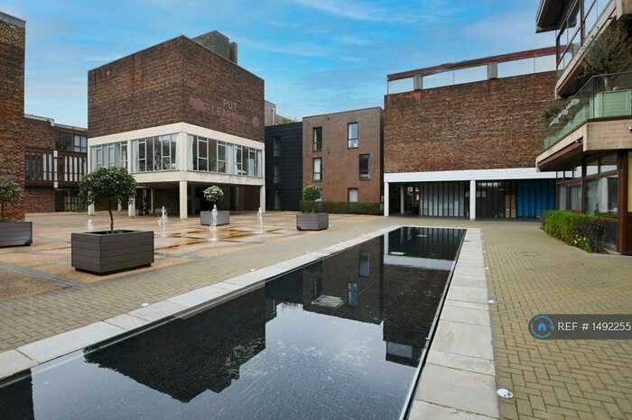 2 Bedroom Flat To Rent In Cabanel Place, Kennington, SE11