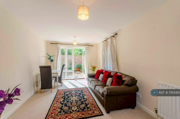 1 Bedroom Flat To Rent In London, London, N7