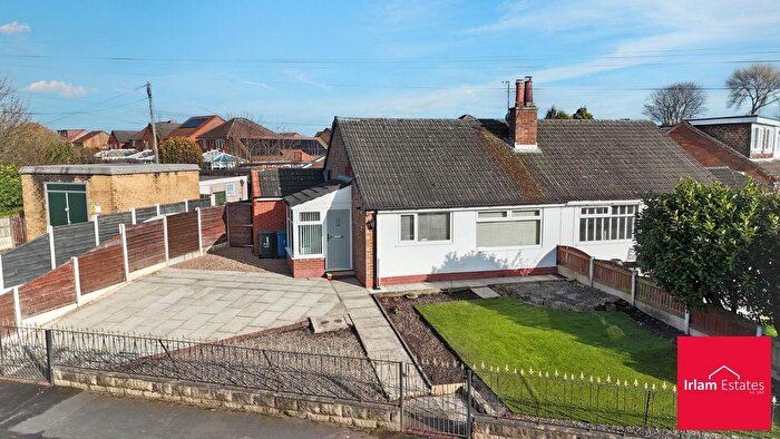 2 Bedroom Semi Detached Bungalow For Sale In Boat Lane, Irlam, M44