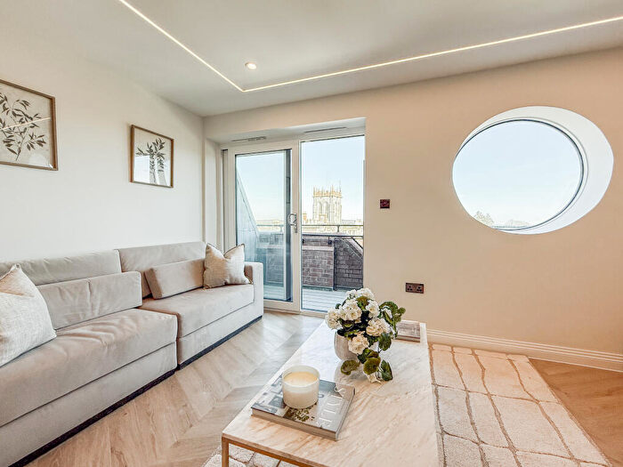 1 Bedroom Apartment To Rent In Princes Street, Dorchester, DT1