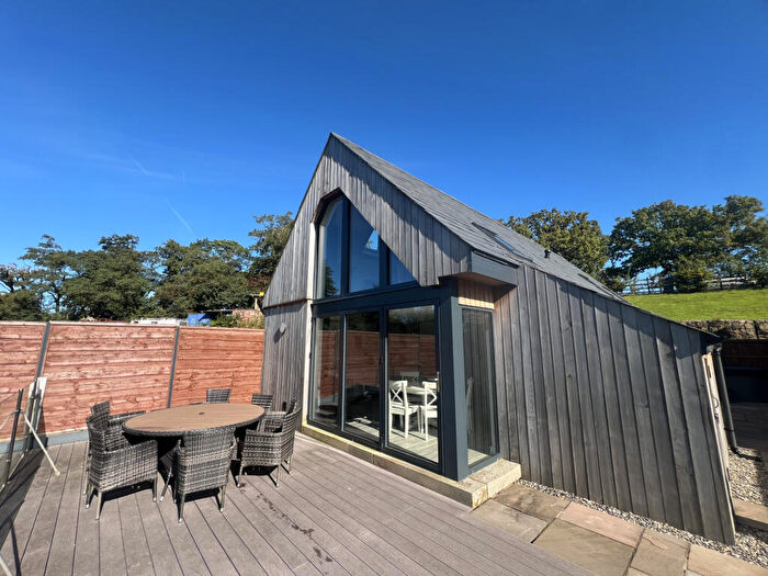 3 Bedroom Detached House To Rent In Bleasdale Road, Beacon Fell, Lancashire, PR3