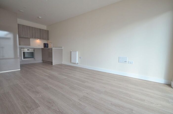 1 Bedroom Flat To Rent In Admiralty Court, Gillingham, ME7