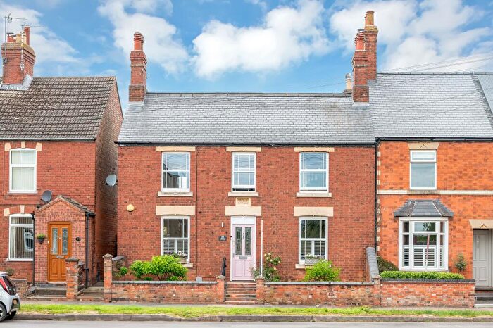 4 Bedroom Character Property For Sale In West Road, Oakham, LE15