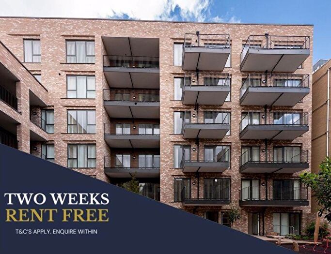 2 Bedroom Flat To Rent In Lilium House, Alameda Place, London, E3