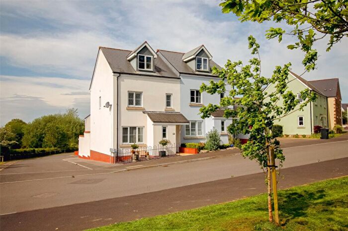 3 Bedroom Semi Detached House For Sale In Oaktree Road, South Molton, EX36