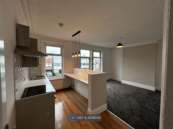 2 Bedroom Flat To Rent In Reads Avenue, Blackpool, FY1