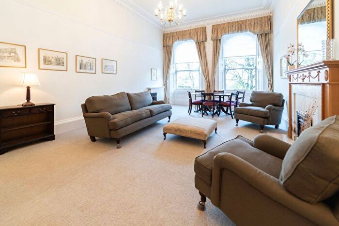 2 Bedroom Flat To Rent In Royal Terrace, Edinburgh, EH7