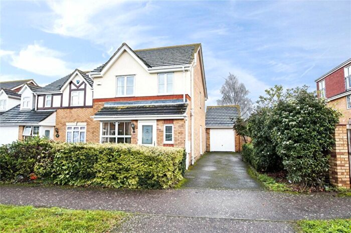 3 Bedroom Detached House To Rent In Marsh View, Gravesend, Kent, DA12