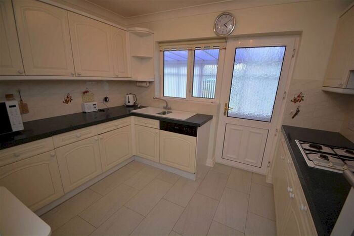 2 Bedroom Detached Bungalow For Sale In Keppel Drive, Bridlington, East Yorkshire YO16