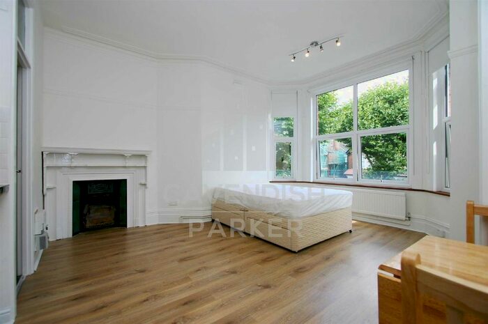Studio To Rent In Princes Avenue, Muswell Hill, London, N10