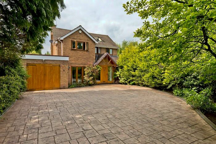 4 Bedroom Detached House To Rent In Blossomfield Road, Solihull, B91