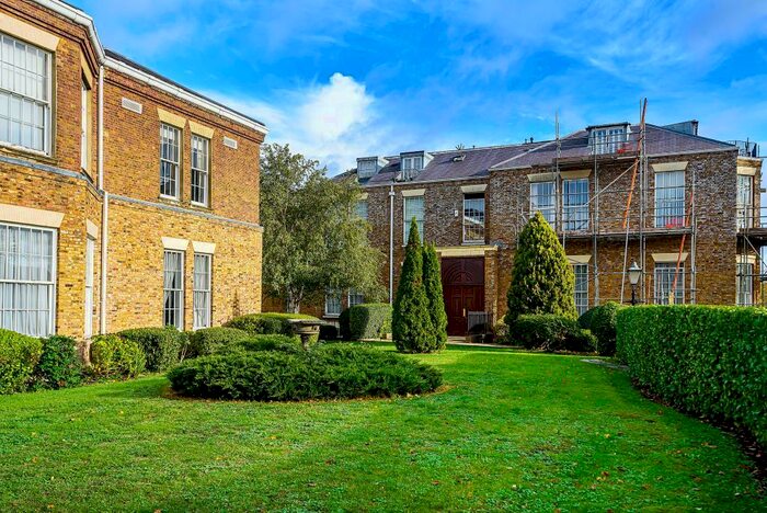 3 Bedroom Apartment To Rent In Princess Park Manor, Royal Drive, N11