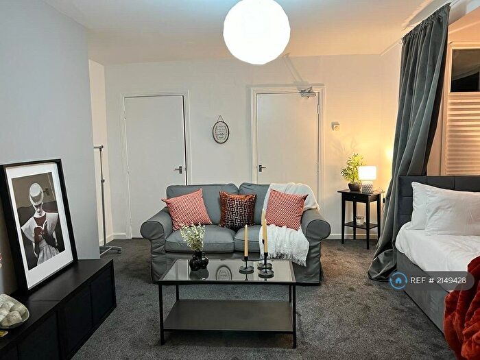 Studio To Rent In Argyle Square, Sunderland, SR2