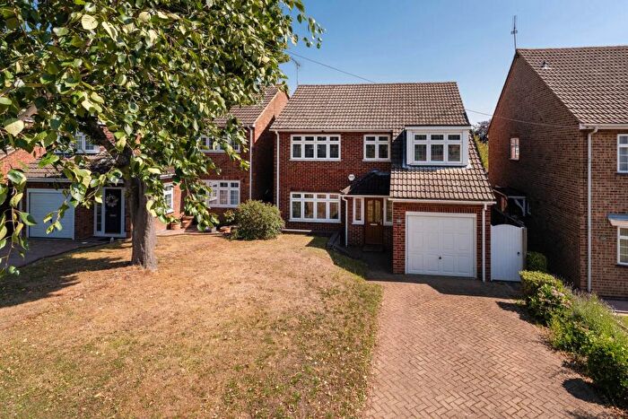 4 Bedroom Detached House For Sale In Glenhurst Avenue, Bexley, DA5