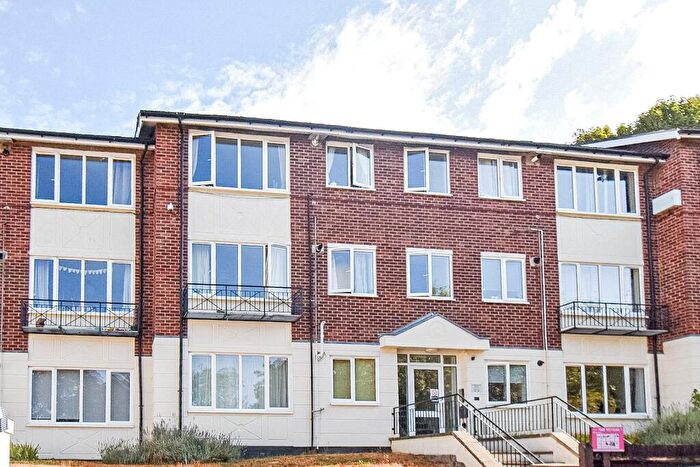 2 Bedroom Apartment To Rent In Lizmans Court, Temple Cowley, Oxford, Oxfordshire, OX4